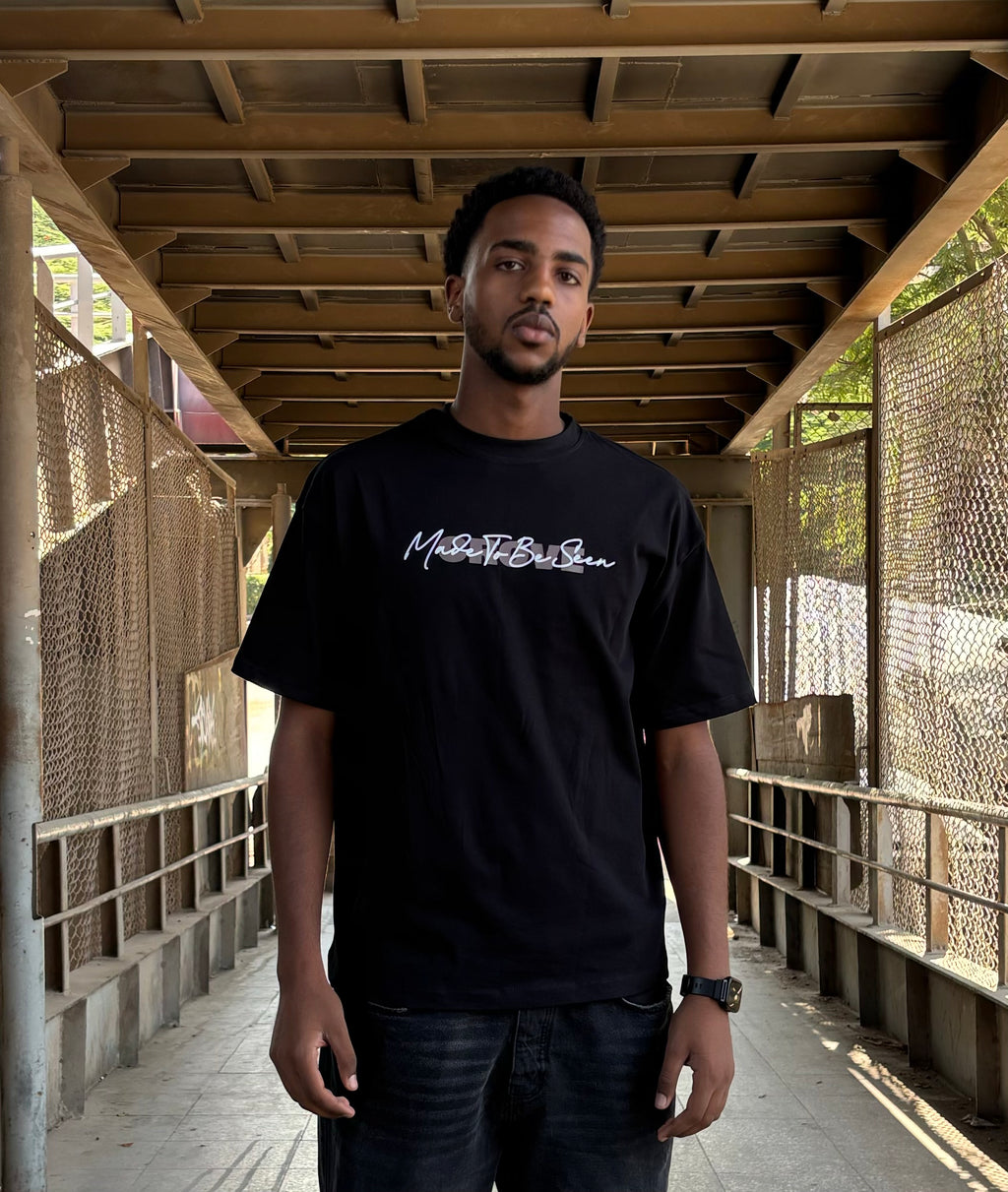 CURVE Black Tee